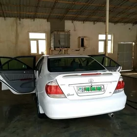 Toyota Camry 2005