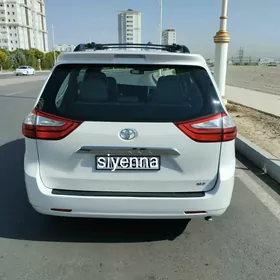 Toyota Sienna 2015