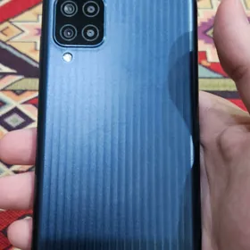 Samsung m12