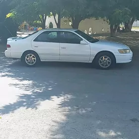 Toyota Camry 2000