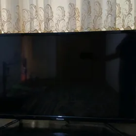 hisense telewizor 40lyk