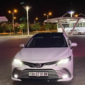 Toyota Camry 2022