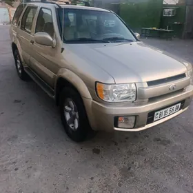 Infiniti QX4 2002