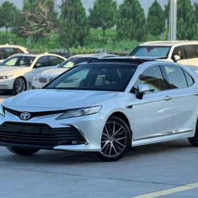 Toyota Camry 2024