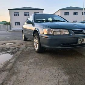 Toyota Camry 2000