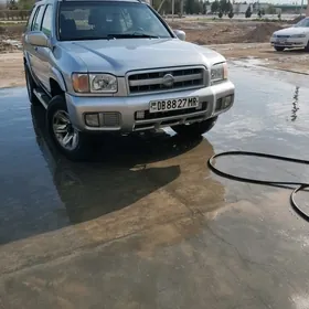 Nissan Pathfinder 2001