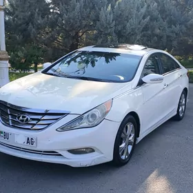 Hyundai Sonata 2011
