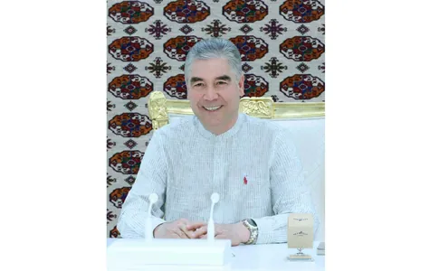 Gurbanguly Berdimuhamedow Arkadag şäheriniň ikinji tapgyrynyň gurluşygy boýunça iş maslahatyny geçirdi
