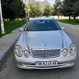 Mercedes-Benz E320 2003