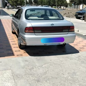 Nissan Cefiro 1995