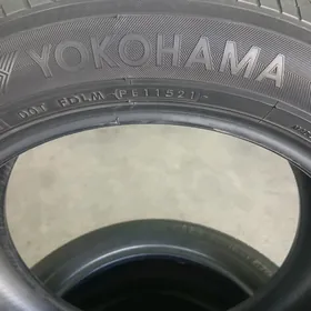 YOKOHAMA PAKRISKA 4ST