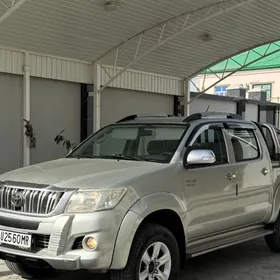 Toyota Hilux 2012