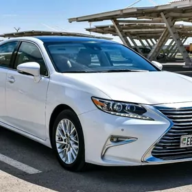 Lexus ES 2017
