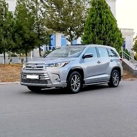 Toyota Highlander 2018