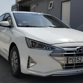 Hyundai Elantra 2019