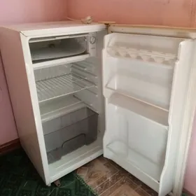 Holodilnik Холодильник