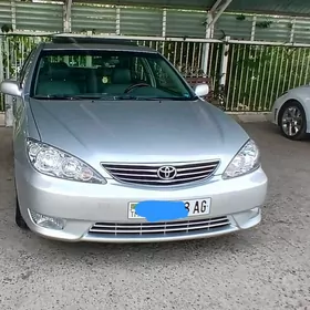Toyota Camry 2005