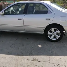 Toyota Camry 2000