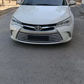 Toyota Camry 2016