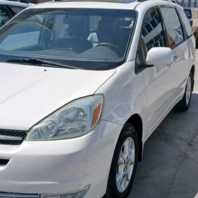 Toyota Sienna 2004