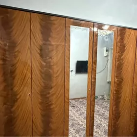 Шкаф, кровать, комод