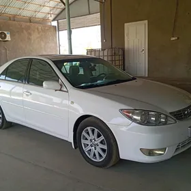 Toyota Camry 2005