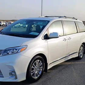 Toyota Sienna 2020