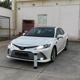 Toyota Camry 2018
