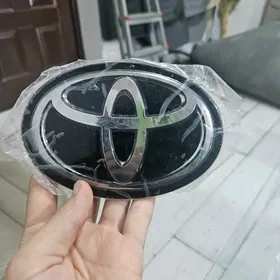 emblema ablisowka corolla 2020