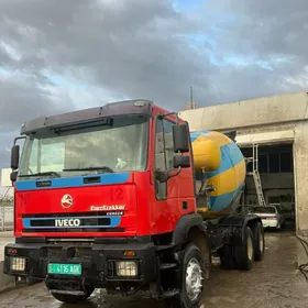 Iveco Trakker 2000