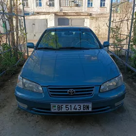 Toyota Camry 2001