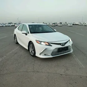 Toyota Camry 2020