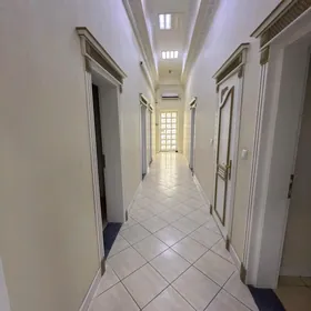 Arenda  pomisenya 212m²