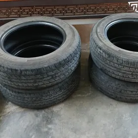 Westlake 245/60 R18