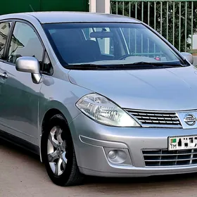 Nissan Versa 2010
