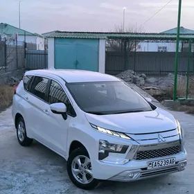 Mitsubishi Xpander 2024