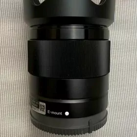 Sony 28mm f/2