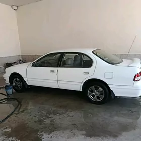 Nissan Cefiro 1995