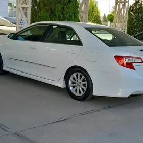 Iş gözleÿän
