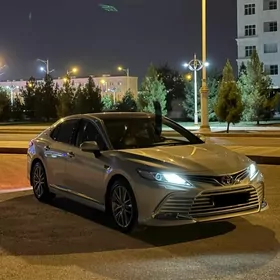 Toyota Camry 2022
