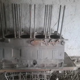 Traktor T28 Blogy tazeje