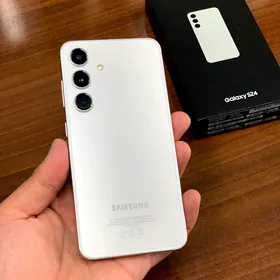 Samsung S24