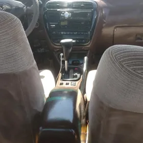 Toyota Carina 1994