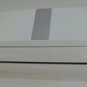 split "Midea"