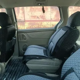 Toyota Sienna 2005