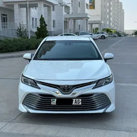 Toyota Camry 2018