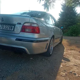 BMW E39 2002