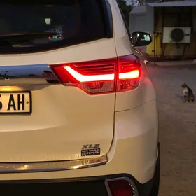 Toyota Highlander 2019