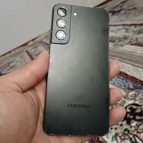 Samsung s22 8.128