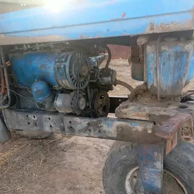 MTZ T-28 1990
